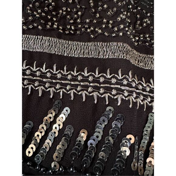 H&M sexy flirty, lightweight black mini with sequins and beads has a slip lining - Picture 11 of 12